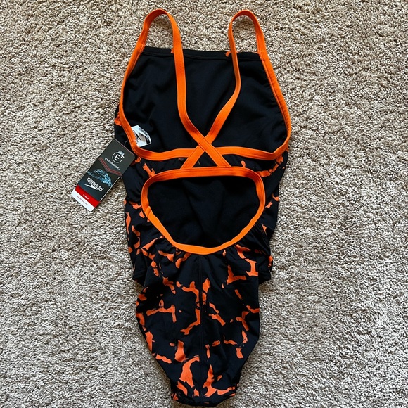 Orange and black Speedo size 30. New with tags - Picture 2 of 4